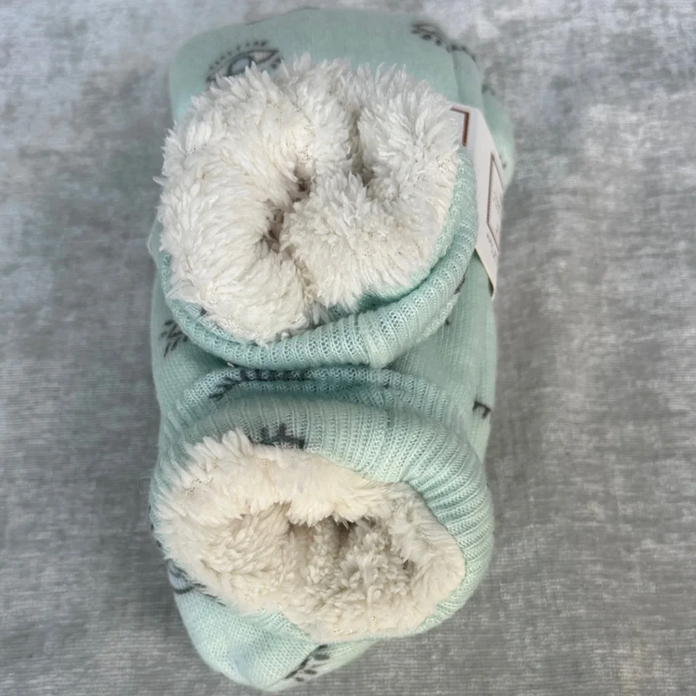 Indigo Reading Socks with Eye Print NWT OS